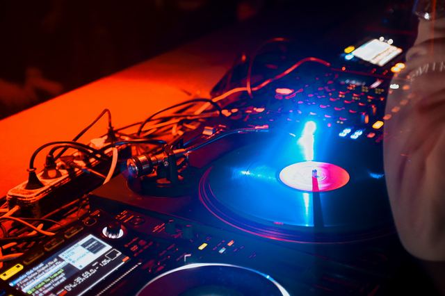 Djedjotronic, Gestalt archive, Minsk, frame 2