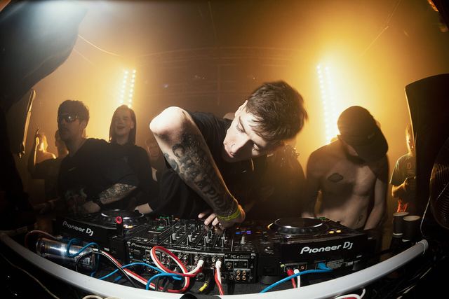 RAVE THERAPY 5 + ERRORTICA, Gestalt archive, Minsk, frame 14