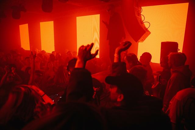 Hazy Blades, Gestalt archive, Minsk, frame 7