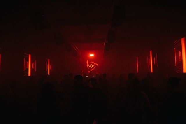 Hazy Blades, Gestalt archive, Minsk, frame 9