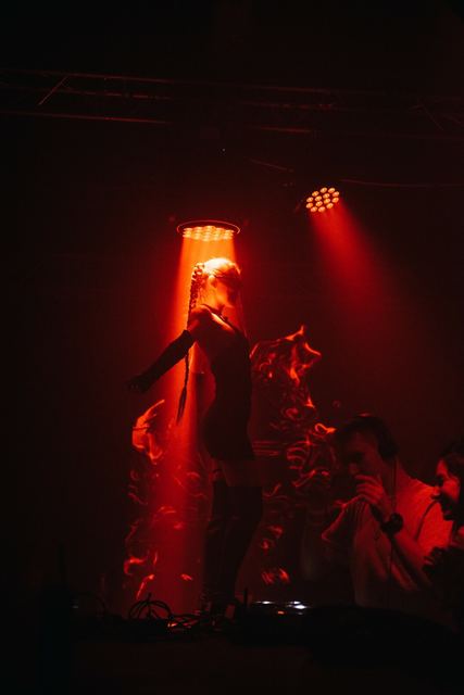 Hazy Blades, Gestalt archive, Minsk, frame 26