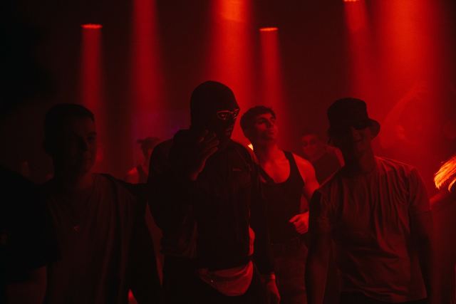 Hazy Blades, Gestalt archive, Minsk, frame 28