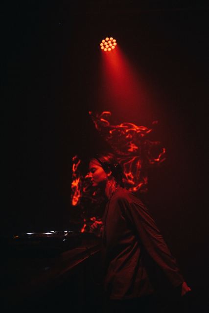 Hazy Blades, Gestalt archive, Minsk, frame 33