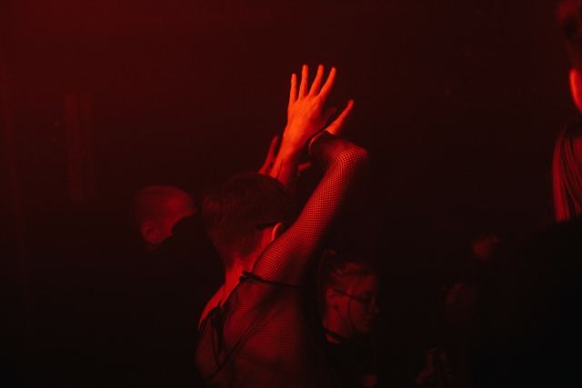 Hazy Blades, Gestalt archive, Minsk, frame 92