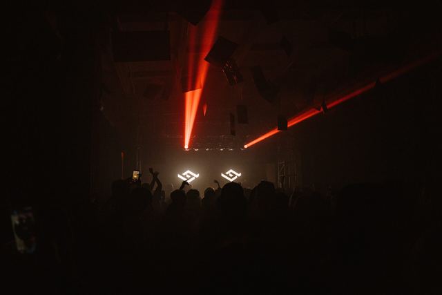 MIRROR: F2F, Gestalt archive, Minsk, frame 4