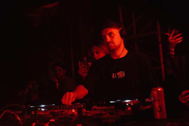 MIRROR: F2F, Gestalt archive, Minsk, frame 14