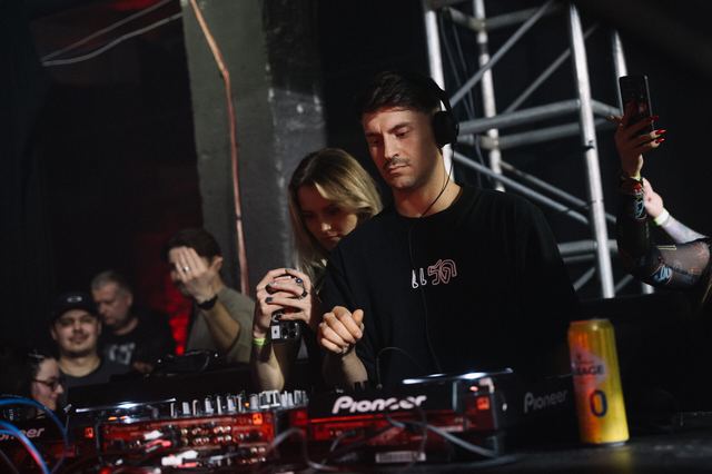 MIRROR: F2F, Gestalt archive, Minsk, frame 15