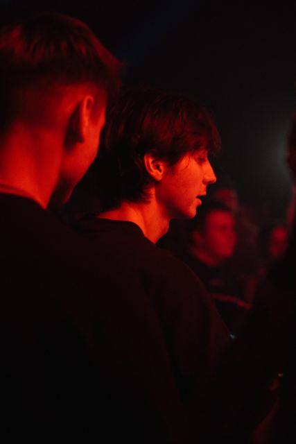 MIRROR: F2F, Gestalt archive, Minsk, frame 31