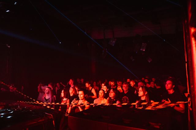 MIRROR: F2F, Gestalt archive, Minsk, frame 53