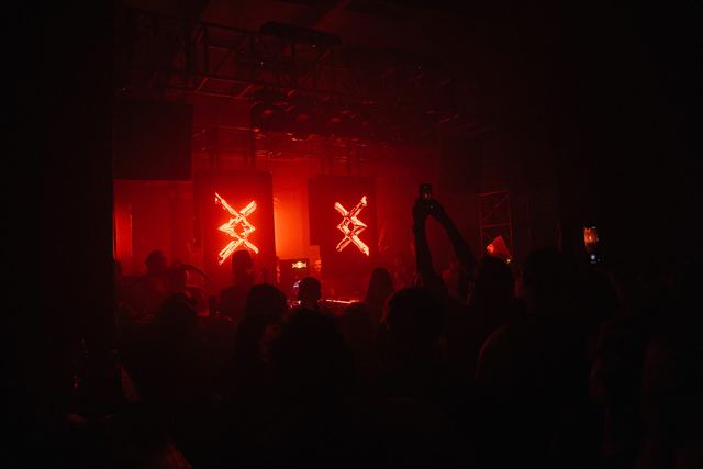 MIRROR: F2F, Gestalt archive, Minsk, frame 107