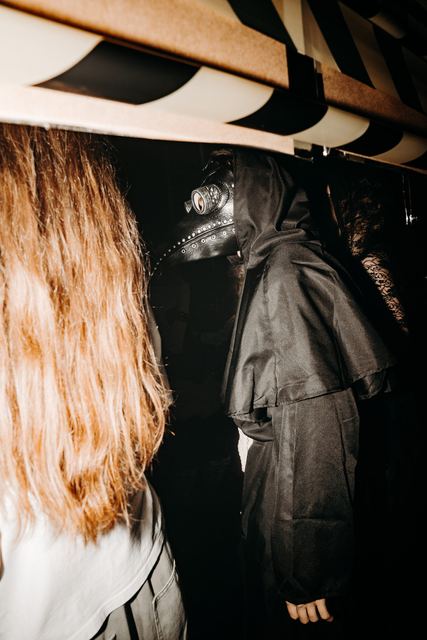 MIRROR: F2F, Gestalt archive, Minsk, frame 132