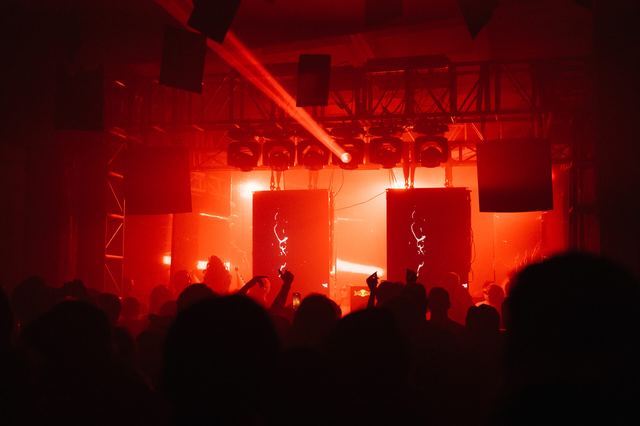 MIRROR: F2F, Gestalt archive, Minsk, frame 155
