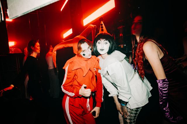 MIRROR: F2F, Gestalt archive, Minsk, frame 170