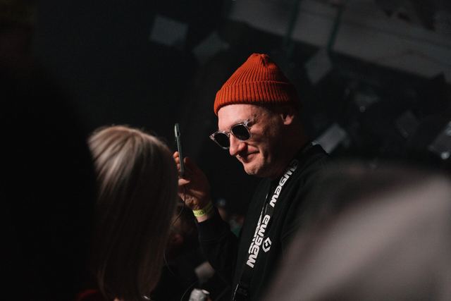 MIRROR: F2F, Gestalt archive, Minsk, frame 204