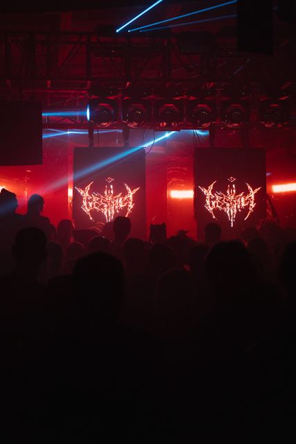 MIRROR: F2F, Gestalt archive, Minsk, frame 216