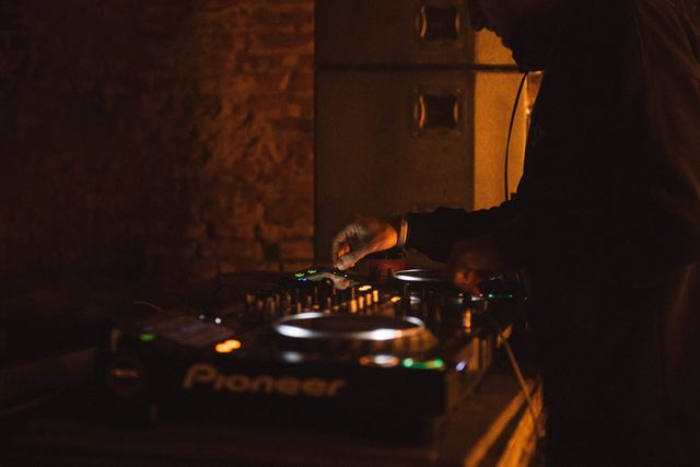 October 24, Gestalt archive, Minsk, frame 35