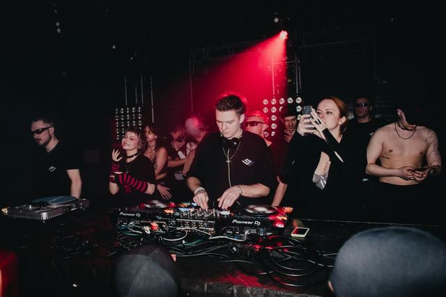 Rave Therapy 4, Gestalt archive, Minsk, frame 55