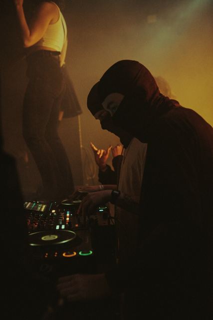 Rave Therapy 4, Gestalt archive, Minsk, frame 187