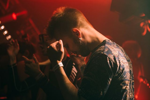 Sirdsapes EP, Gestalt archive, Minsk, frame 23