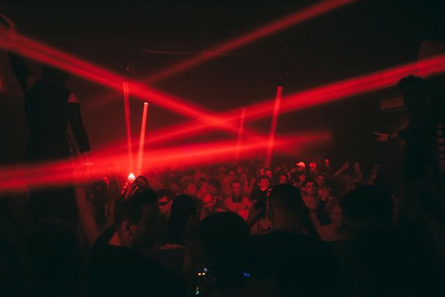 Sirdsapes EP, Gestalt archive, Minsk, frame 28