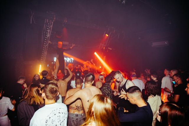 Sirdsapes EP, Gestalt archive, Minsk, frame 31