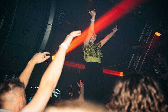 Sirdsapes EP, Gestalt archive, Minsk, frame 42