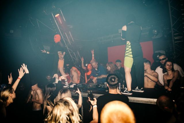 Sirdsapes EP, Gestalt archive, Minsk, frame 71