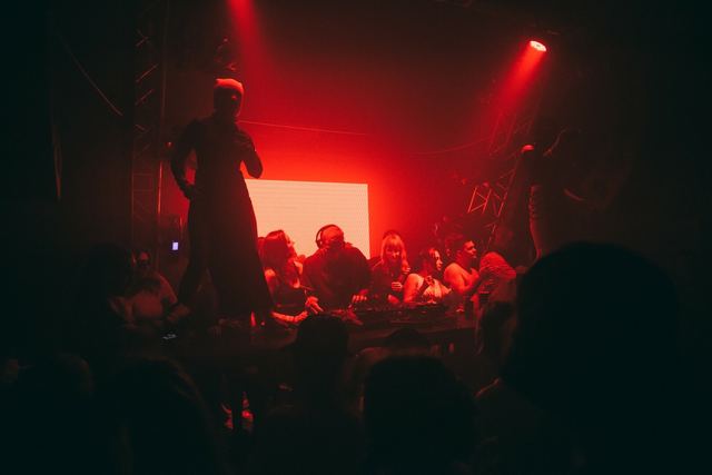 Sirdsapes EP, Gestalt archive, Minsk, frame 84