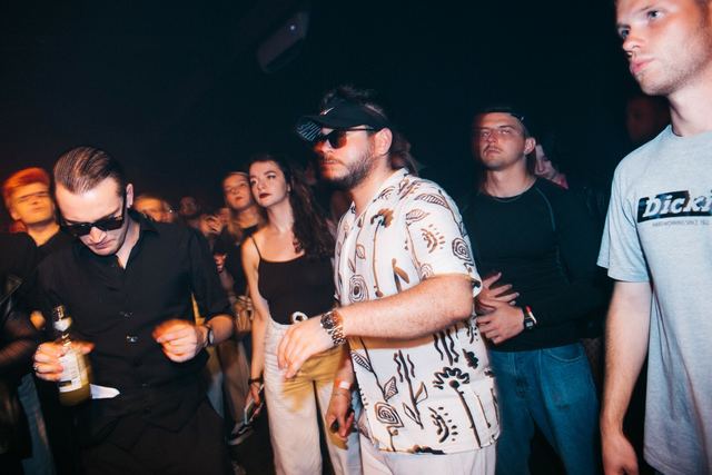 Sirdsapes EP, Gestalt archive, Minsk, frame 102