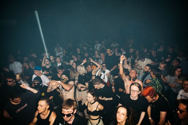 Sirdsapes EP, Gestalt archive, Minsk, frame 105