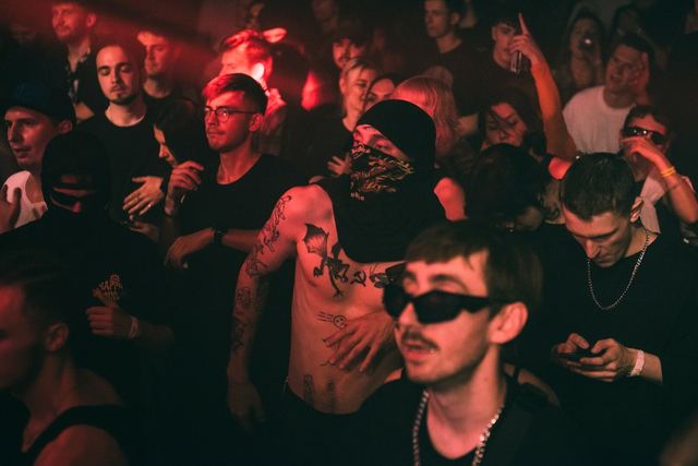 Sirdsapes EP, Gestalt archive, Minsk, frame 106