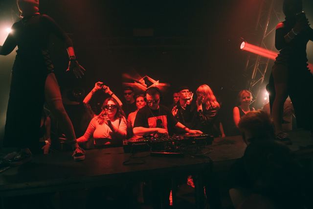 Sirdsapes EP, Gestalt archive, Minsk, frame 121