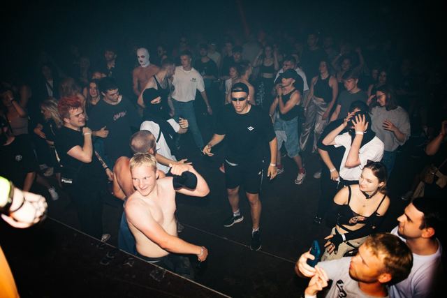 Sirdsapes EP, Gestalt archive, Minsk, frame 131