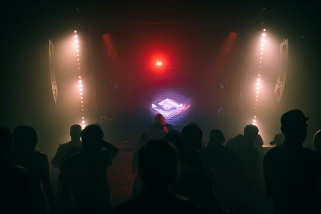 Sirdsapes EP, Gestalt archive, Minsk, frame 157