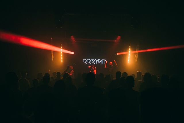 Sirdsapes EP, Gestalt archive, Minsk, frame 168