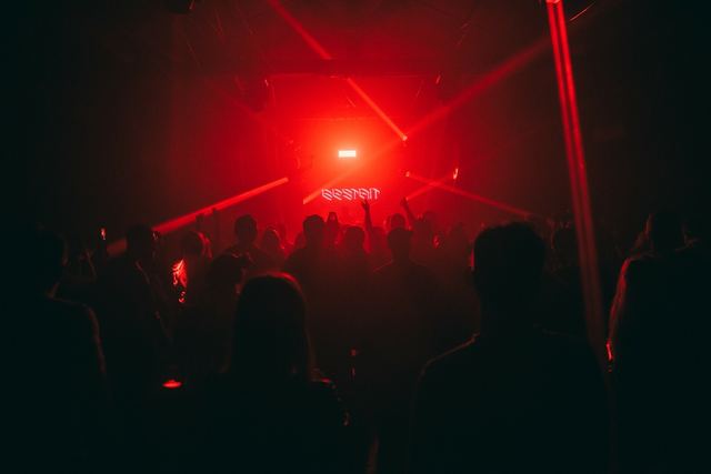 Sirdsapes EP, Gestalt archive, Minsk, frame 172