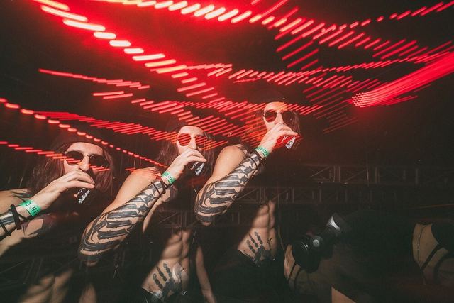 Sirdsapes, Gestalt archive, Minsk, frame 53