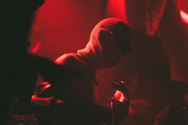 Sirdsapes, Gestalt archive, Minsk, frame 92